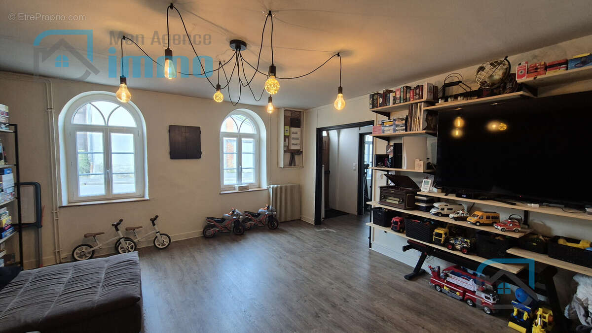 Maison à MEHUN-SUR-YEVRE