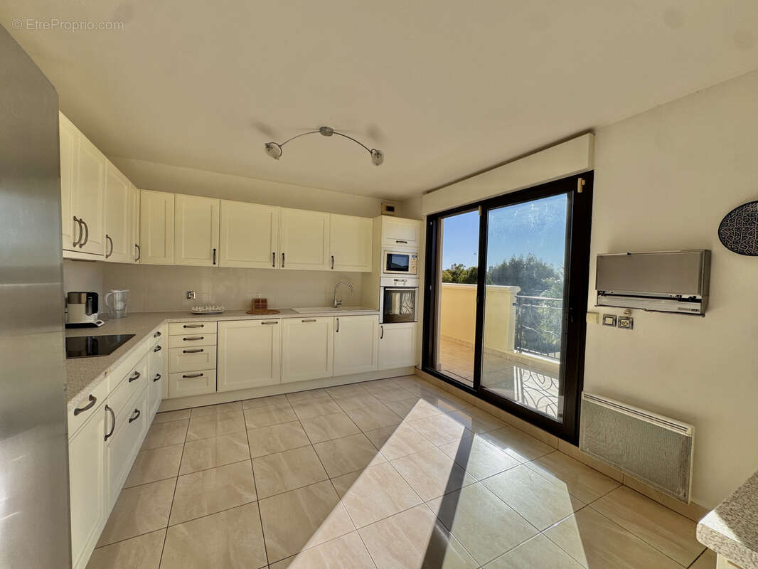 Appartement à HYERES