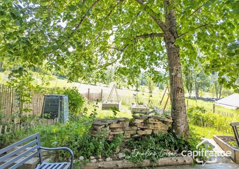 Maison en pierre rénovée avec jardin – 111 m² – Saint-Martin-en-Vercors (26420) - photo 22