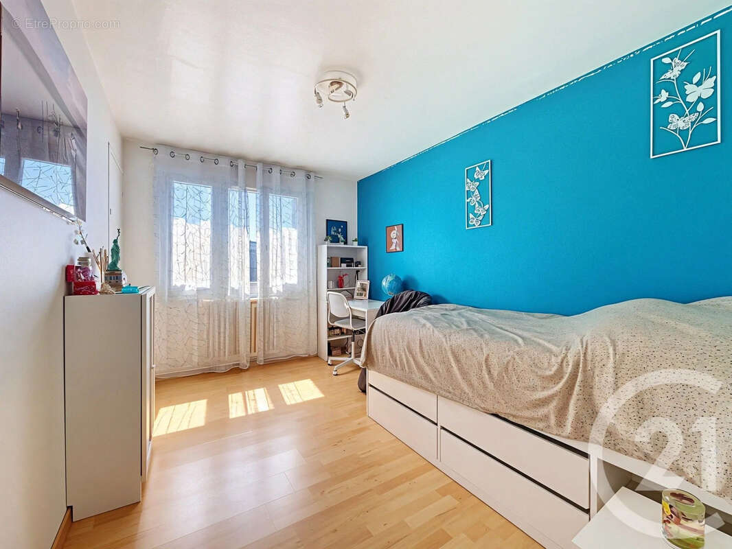Appartement 90 m² à Feyzin  - photo 9