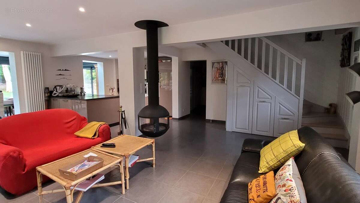 Maison à LE CHAMBON-SUR-LIGNON