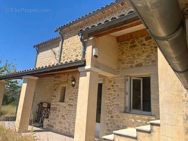 Maison à MONTBRUN-LES-BAINS