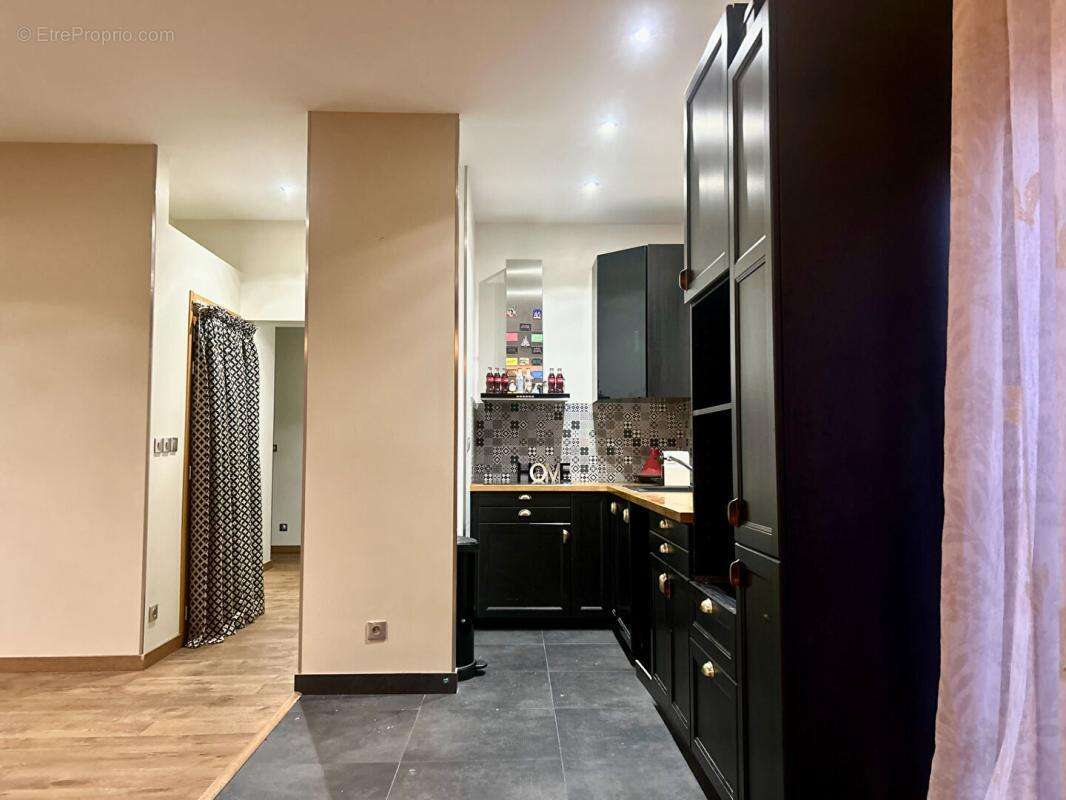 Appartement à FONTENAY-SOUS-BOIS