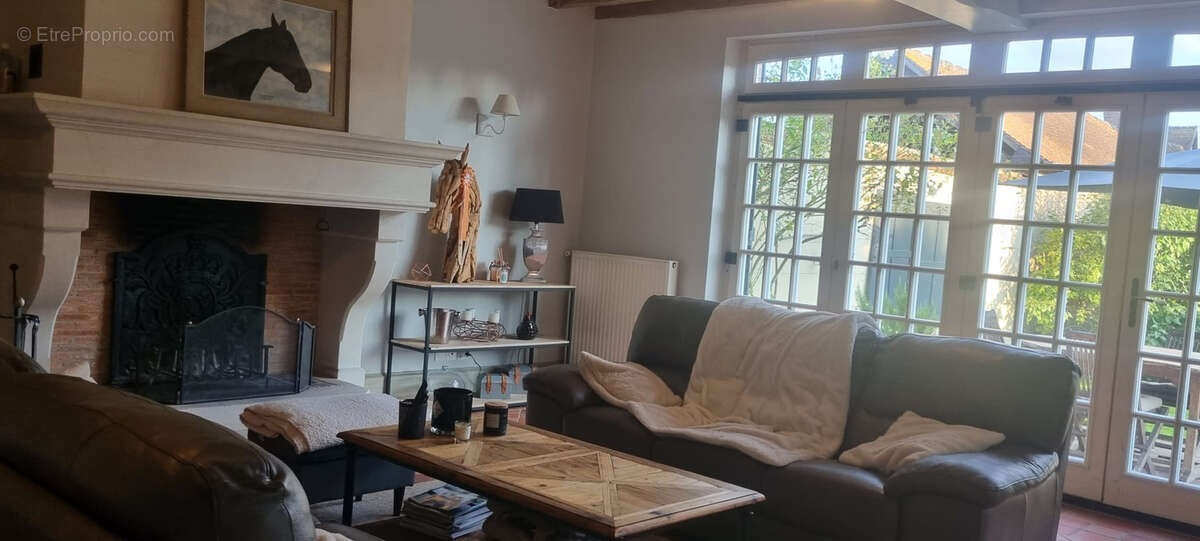 Maison à HOUDAN