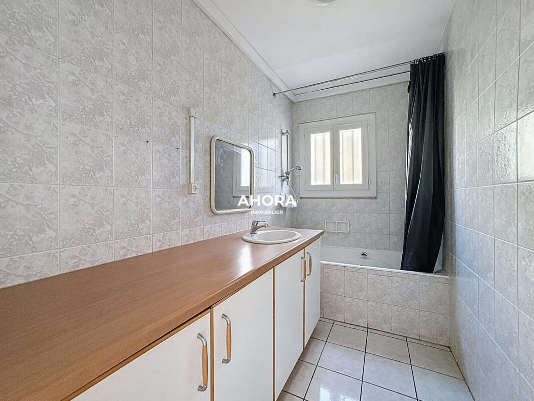 Appartement à MARSEILLE-10E