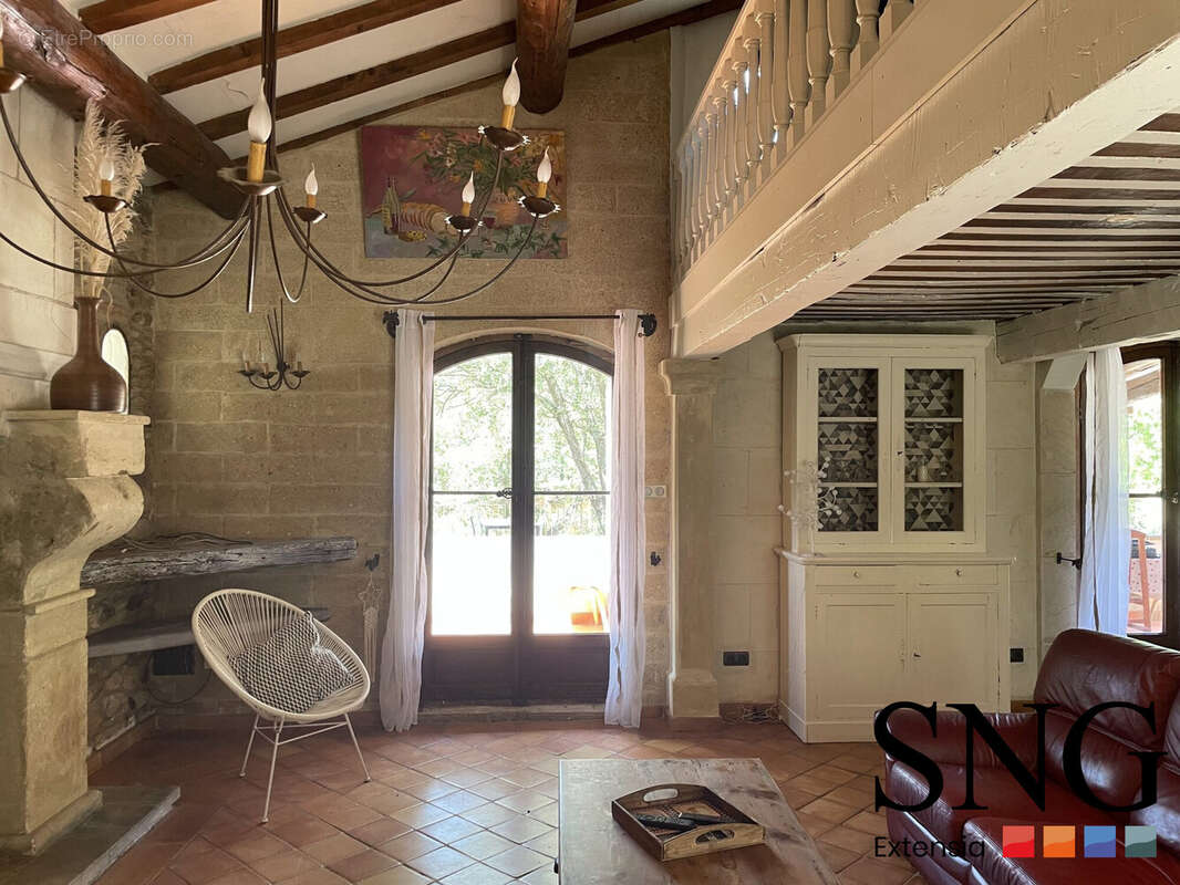 Maison à BONNIEUX