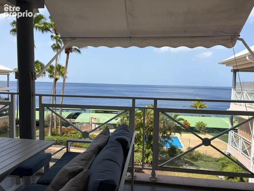 Photo Appartement à Gourbeyre au prix de 230 000€