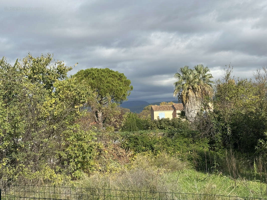 Maison à SOLLIES-VILLE