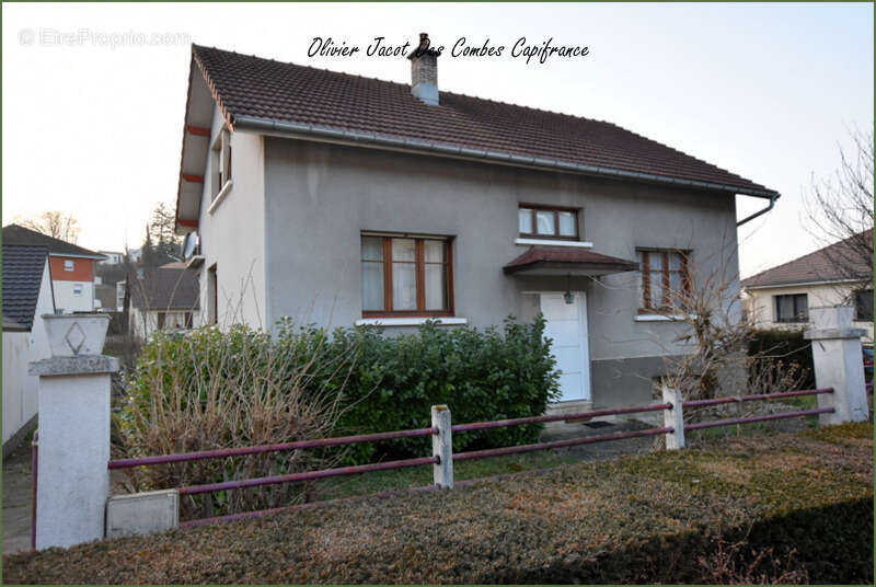 Maison à ETUPES