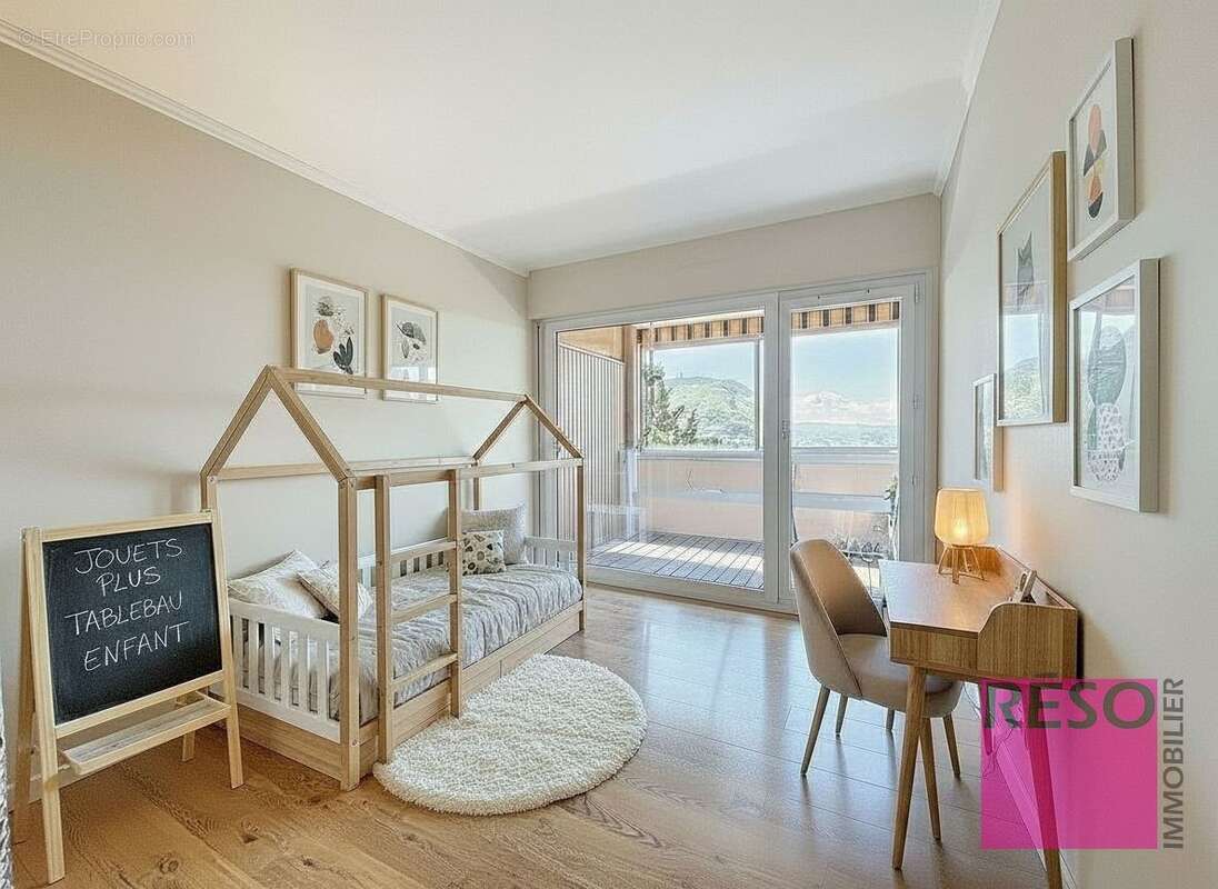 Appartement à VETRAZ-MONTHOUX