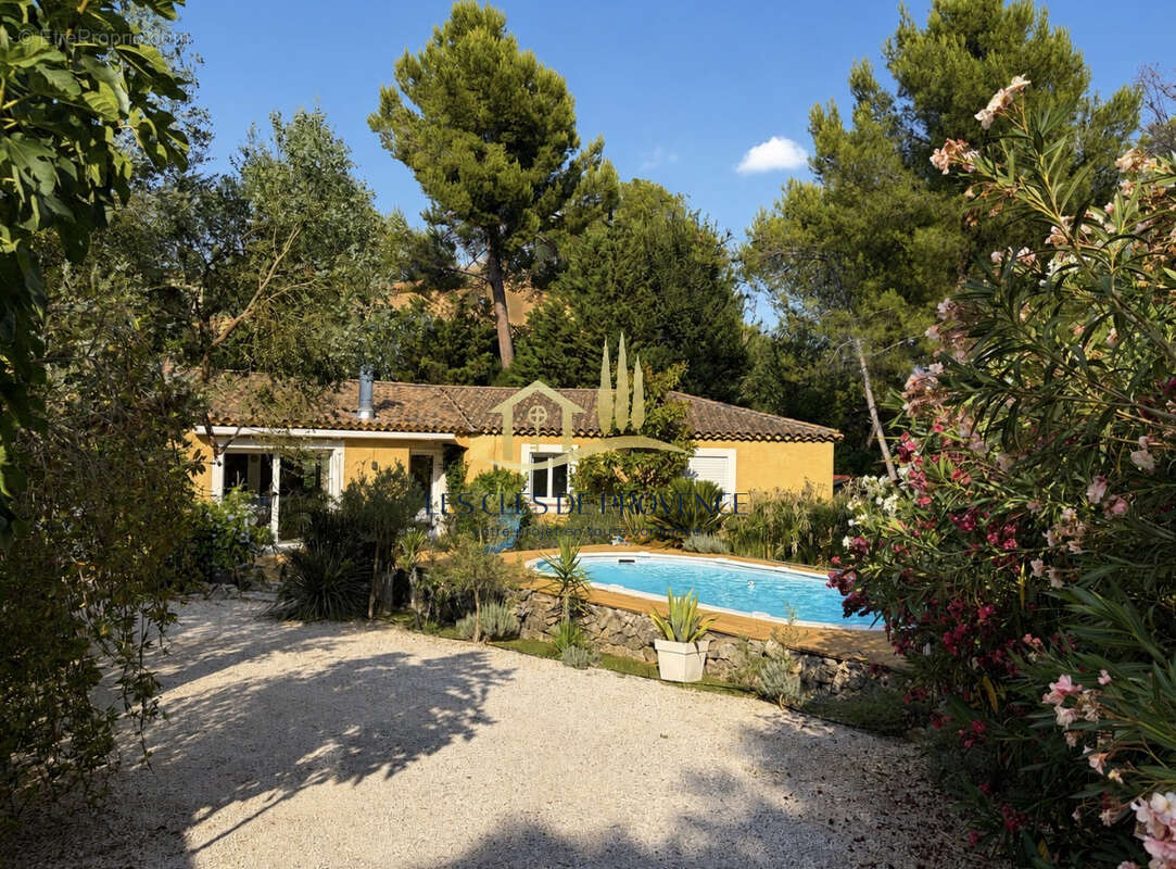 Maison à ROGNAC