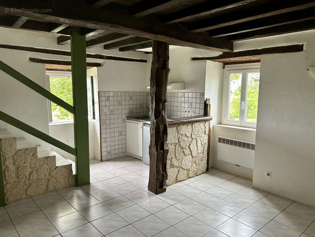 Appartement à DOMEZAIN-BERRAUTE