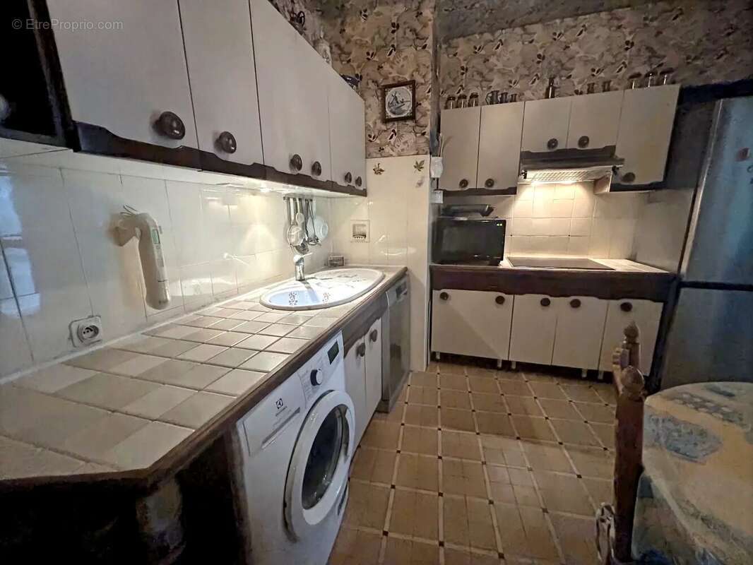 Appartement à MARSEILLE-6E