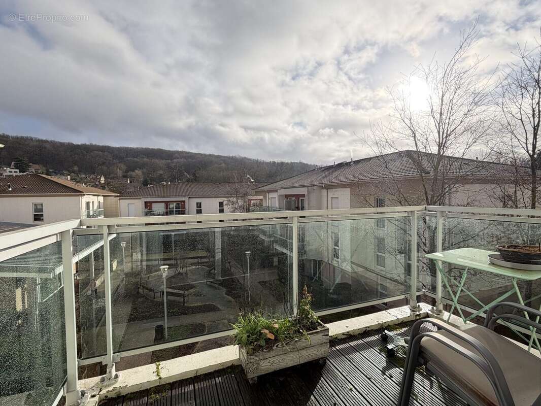 Appartement à MONTLIGNON