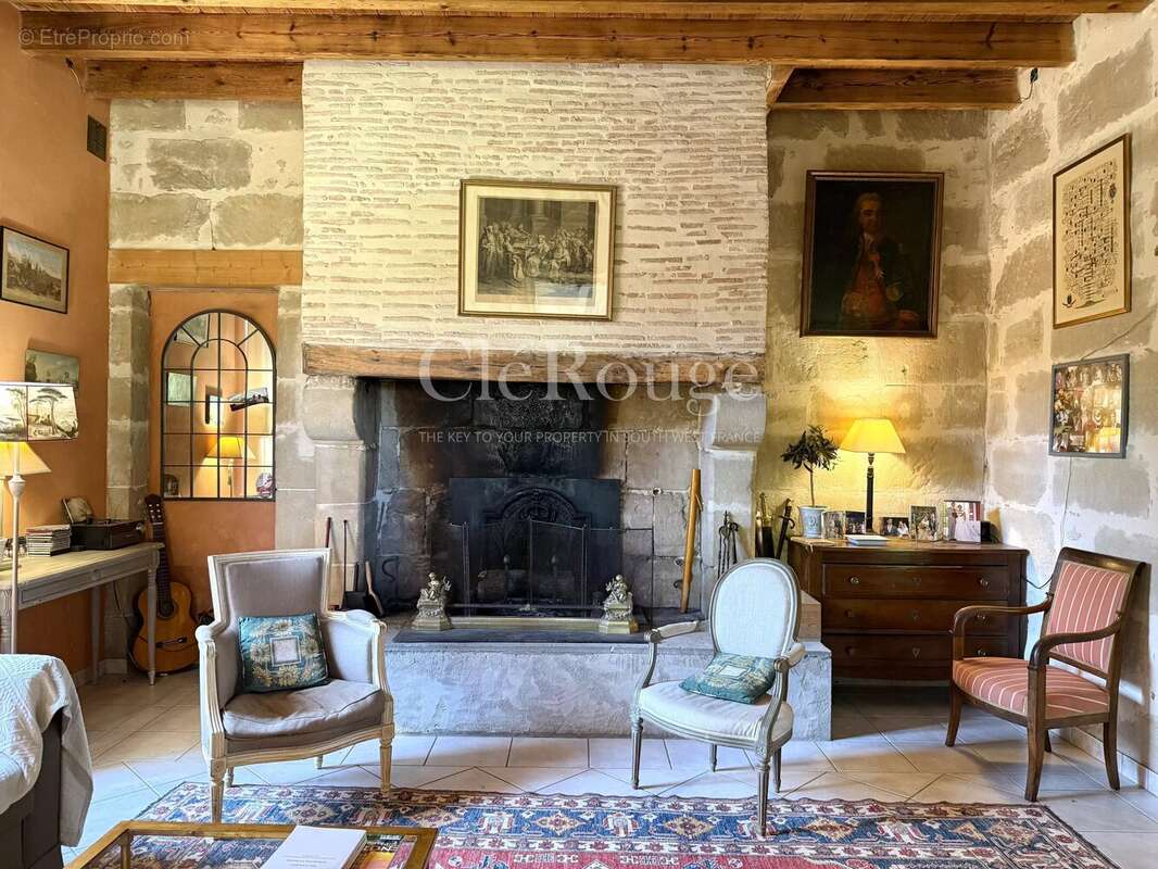 Maison à TOMBEBOEUF