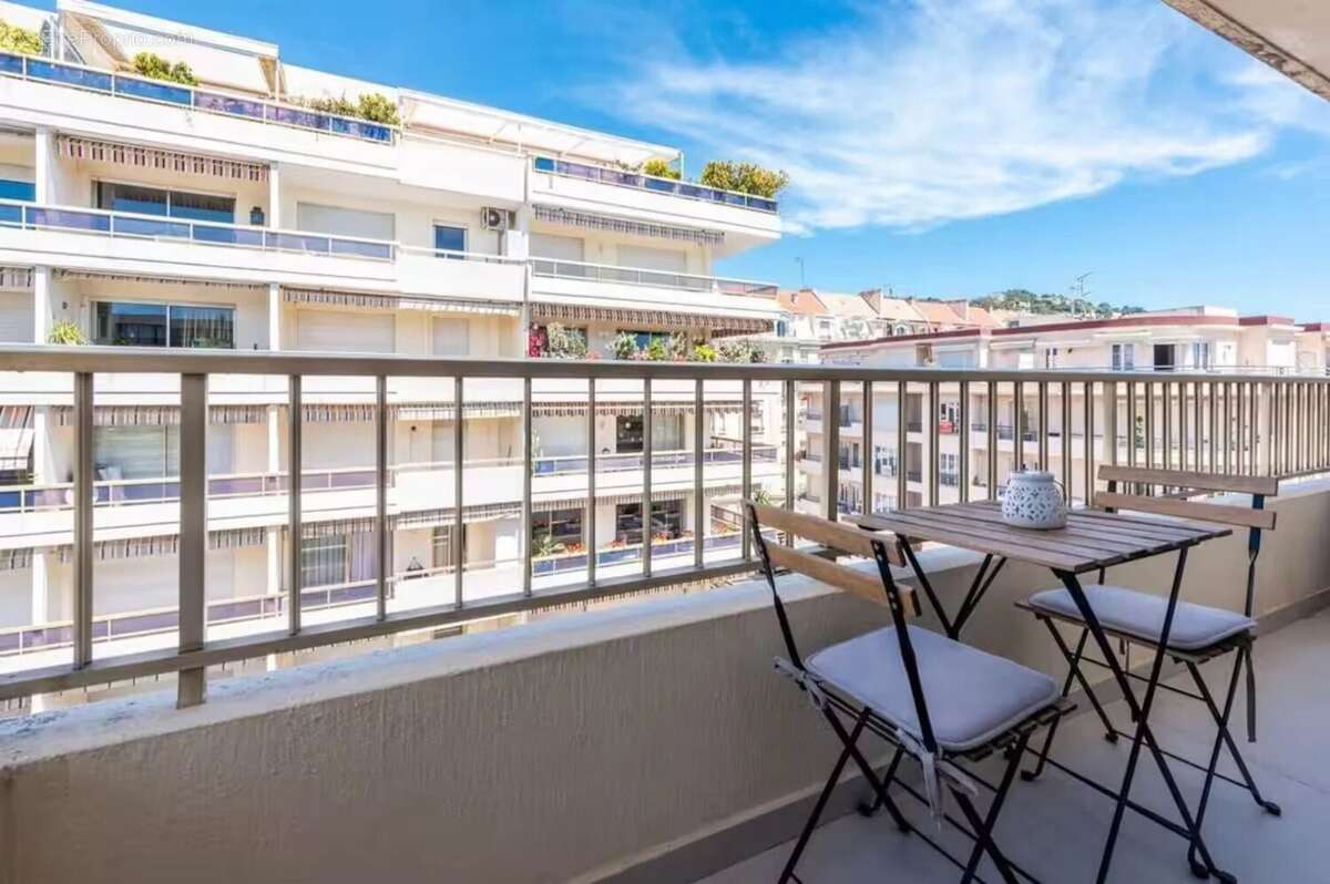 Appartement à CANNES