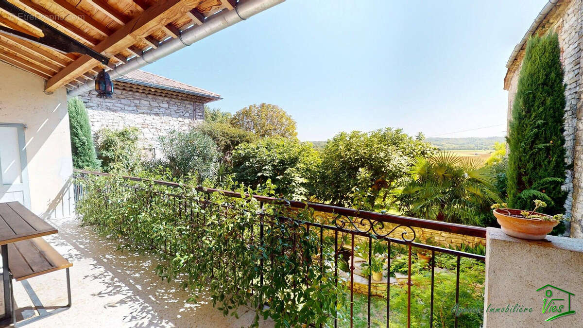 Maison à SAINT-HIPPOLYTE-DE-CATON