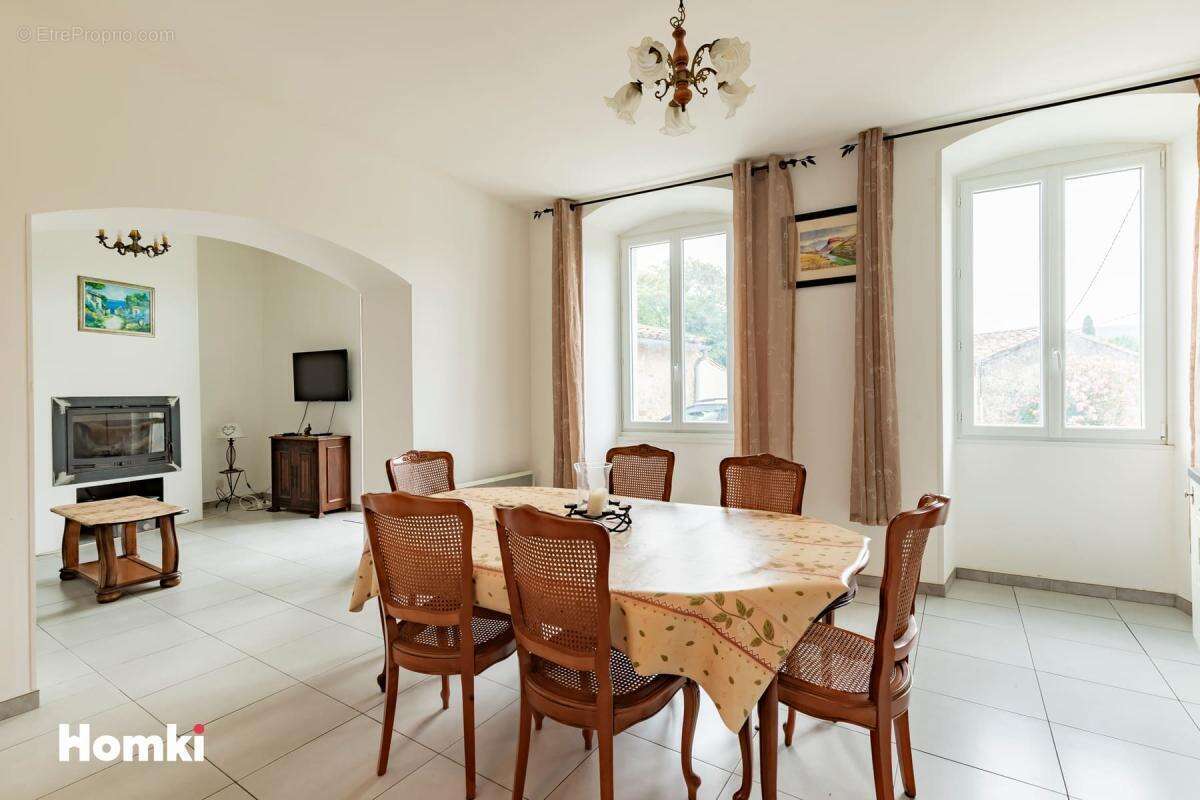 Maison de ville T8 de 227 m2 à Gardie 11250 - photo 2