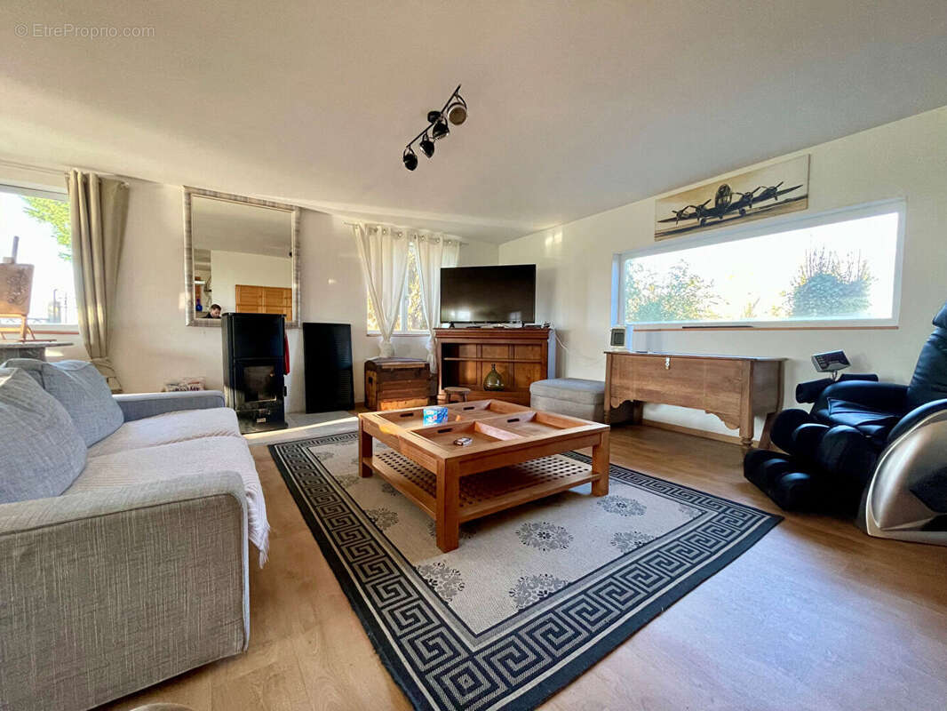 Maison à SAINT-MARTIN-EN-CAMPAGNE