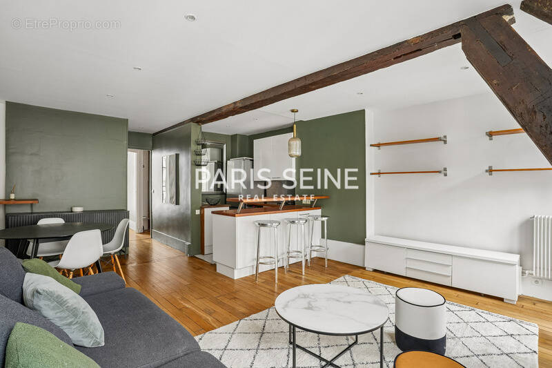 Appartement à PARIS-1E