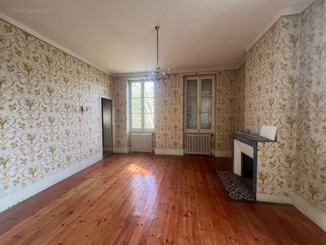 Maison à VILLENEUVE-SUR-LOT