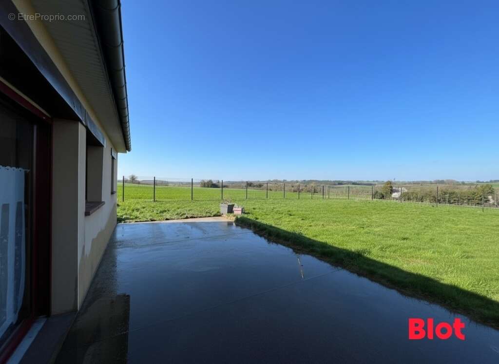 Maison à ERCE-EN-LAMEE