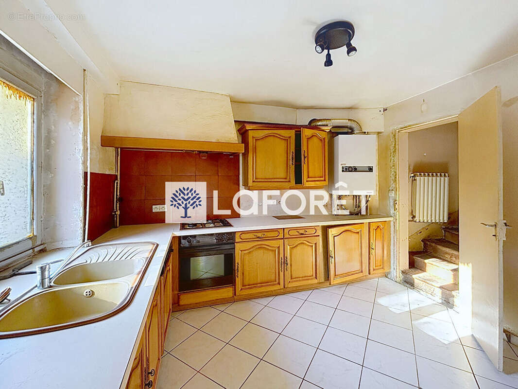 Maison à SAINT-NOM-LA-BRETECHE