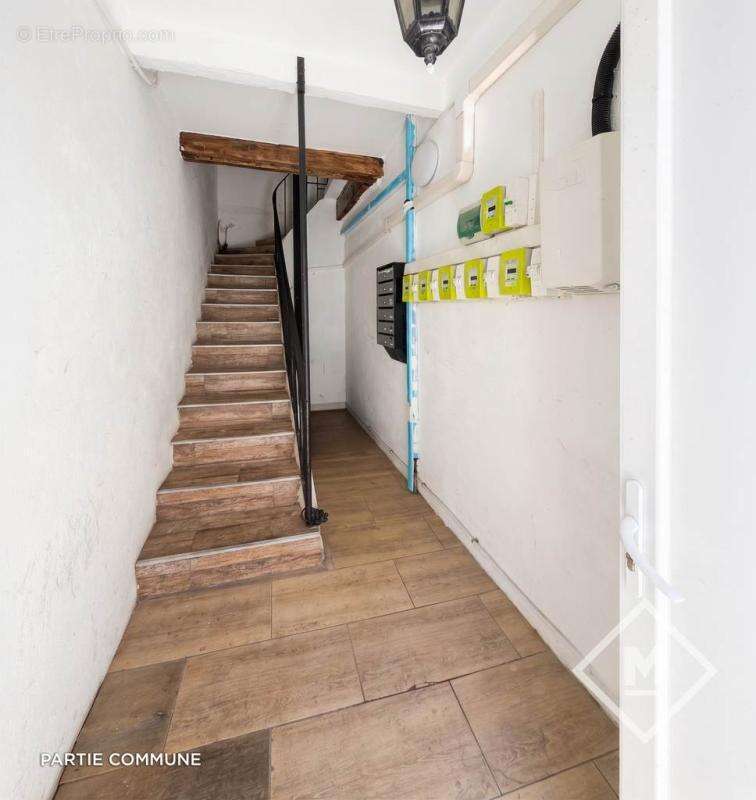 Appartement à MARSEILLE-3E