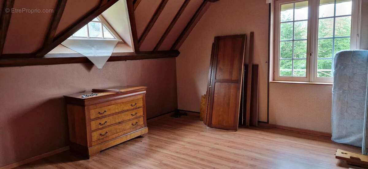 Maison à MERLIEUX-ET-FOUQUEROLLES