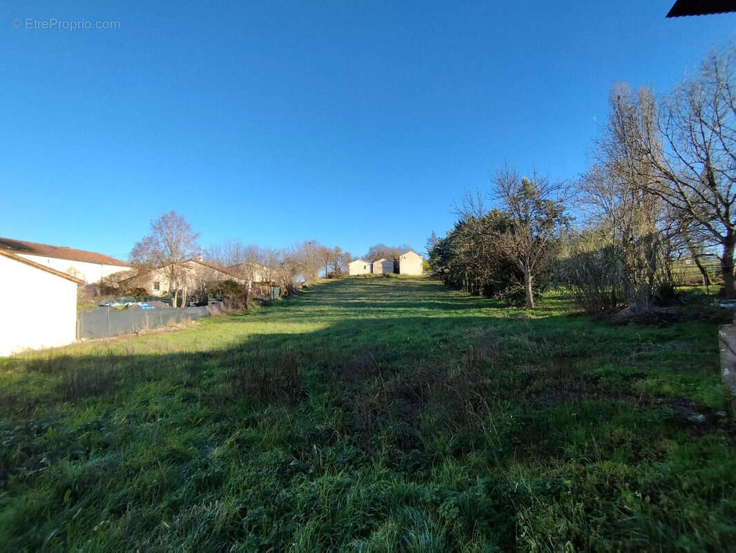 Terrain à CAHORS