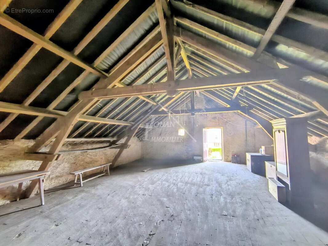 Maison à SAINT-ELOY-LES-MINES