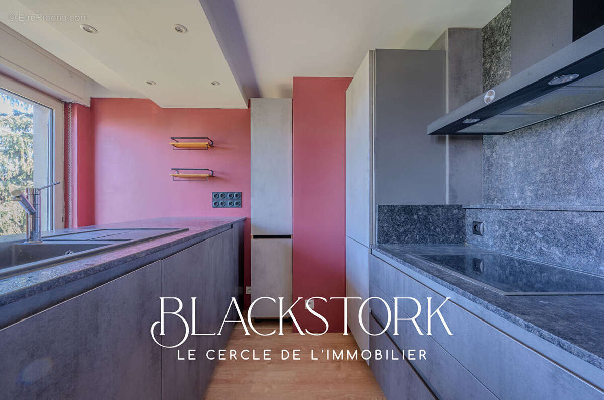 HAGUENAU, Appartement 3 pièces de 72 m² avec balcon, parkings et combles aménageables - photo 4