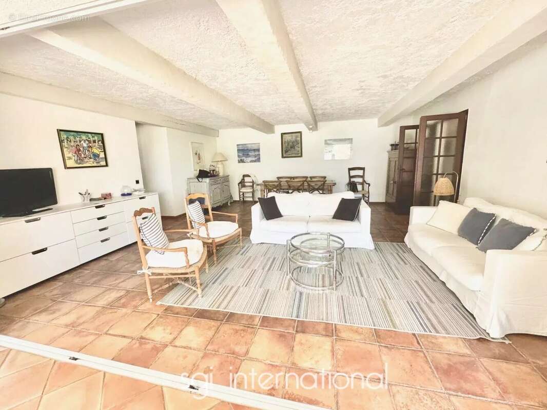 Maison à RAMATUELLE