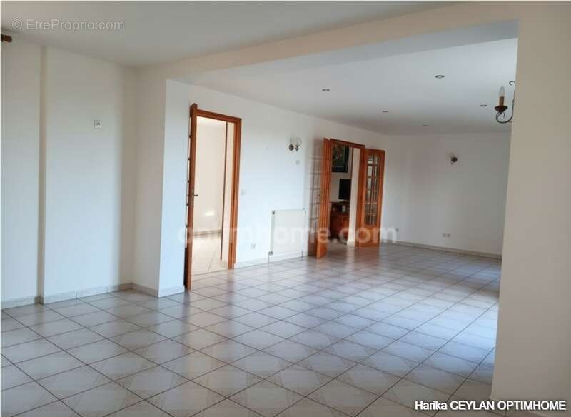 Maison à MONTATAIRE