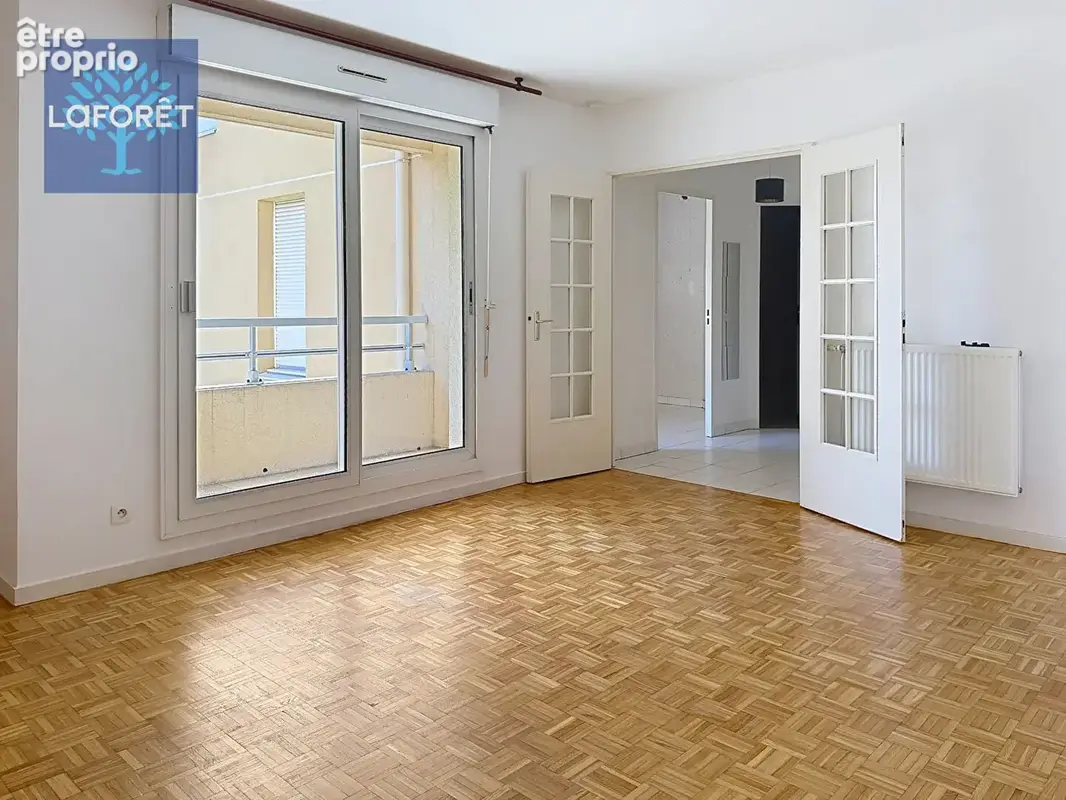 Photo Appartement à Saint-Genis-Laval au prix de 240 000€