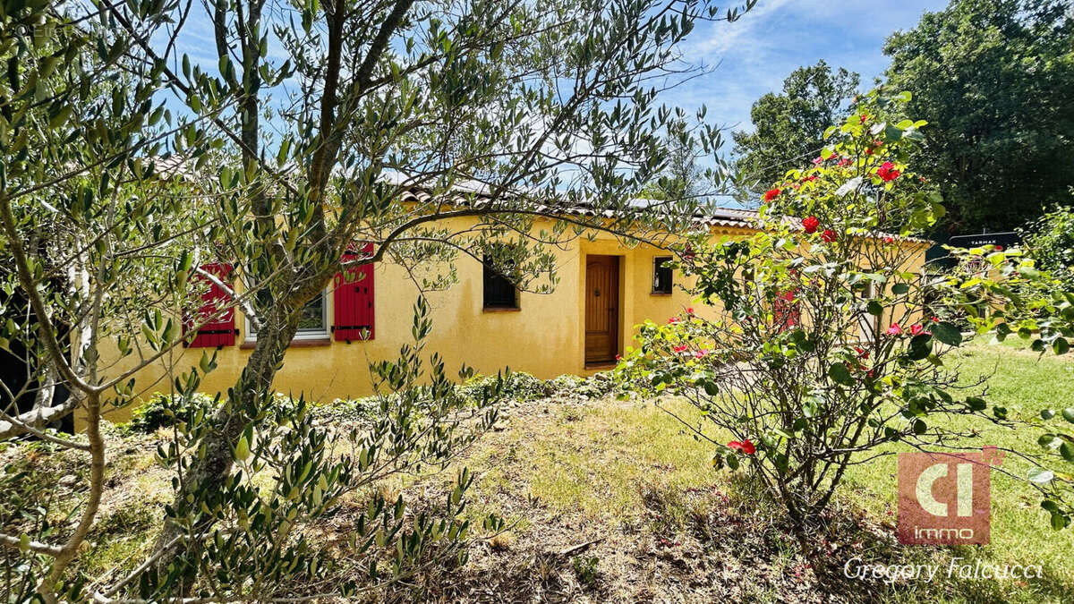 Maison à BESSE-SUR-ISSOLE