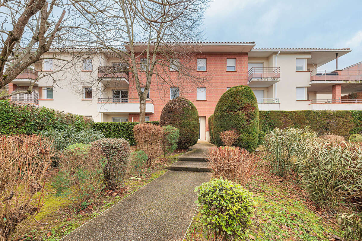Appartement à POMPERTUZAT