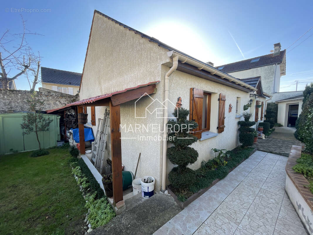 Maison à VILLENOY