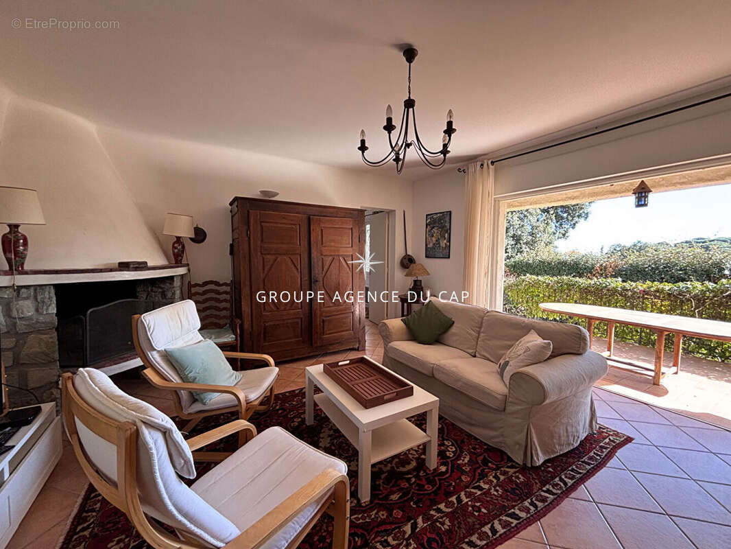 Maison à LES ISSAMBRES