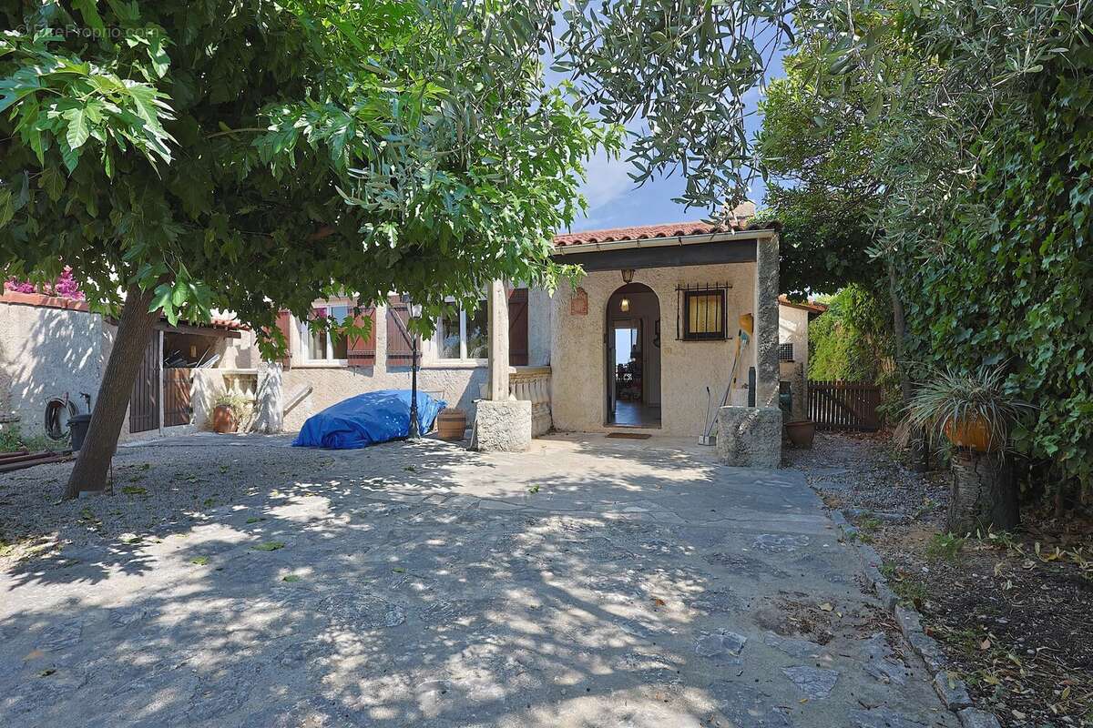 Maison à CAGNES-SUR-MER