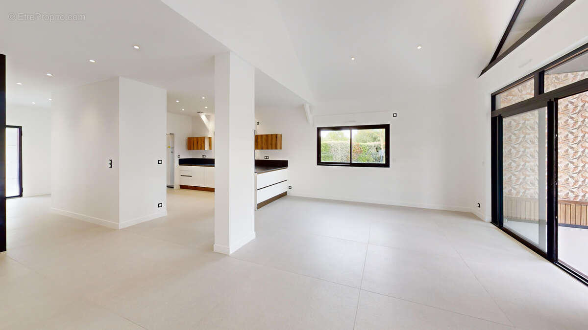 Maison à SAINT-ARMEL