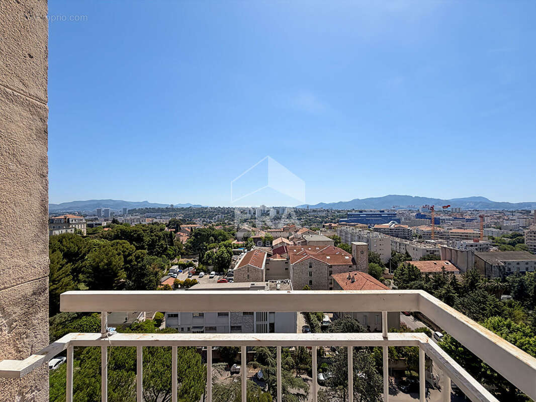 Appartement à MARSEILLE-13E