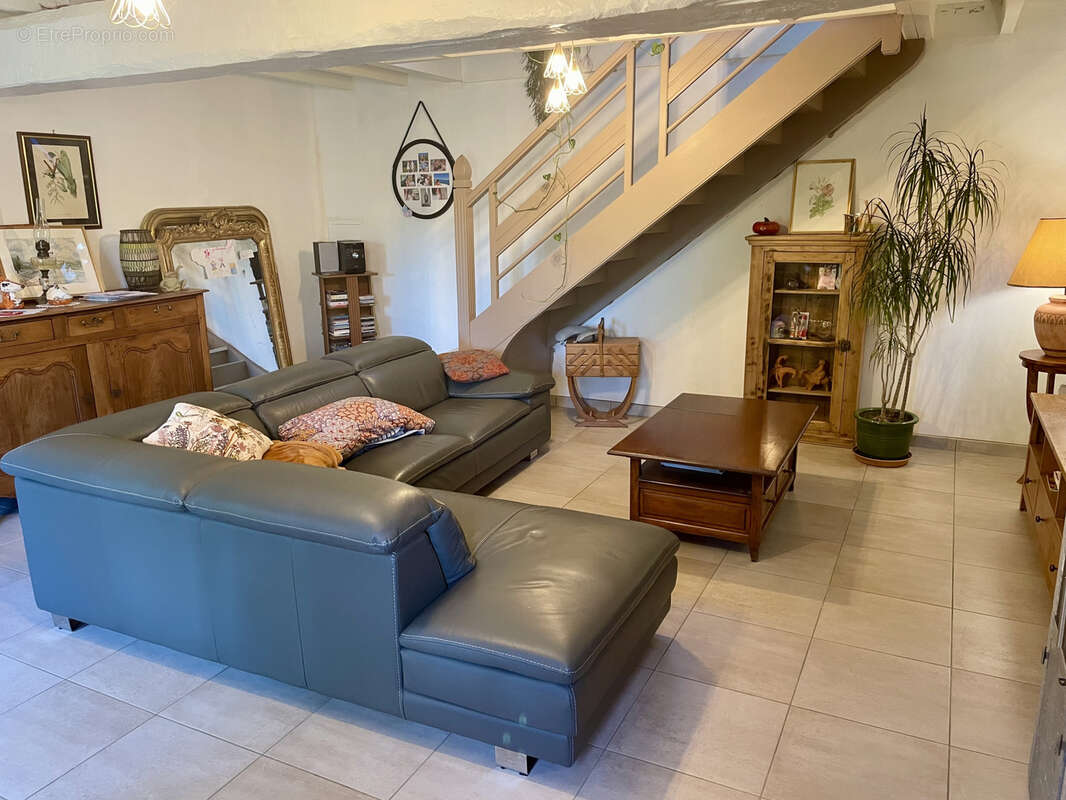 Maison à LES NOUILLERS