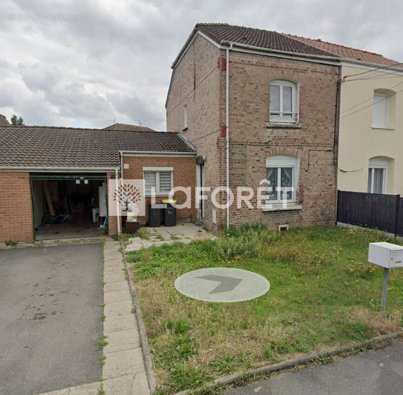 Maison à COURCELLES-LES-LENS