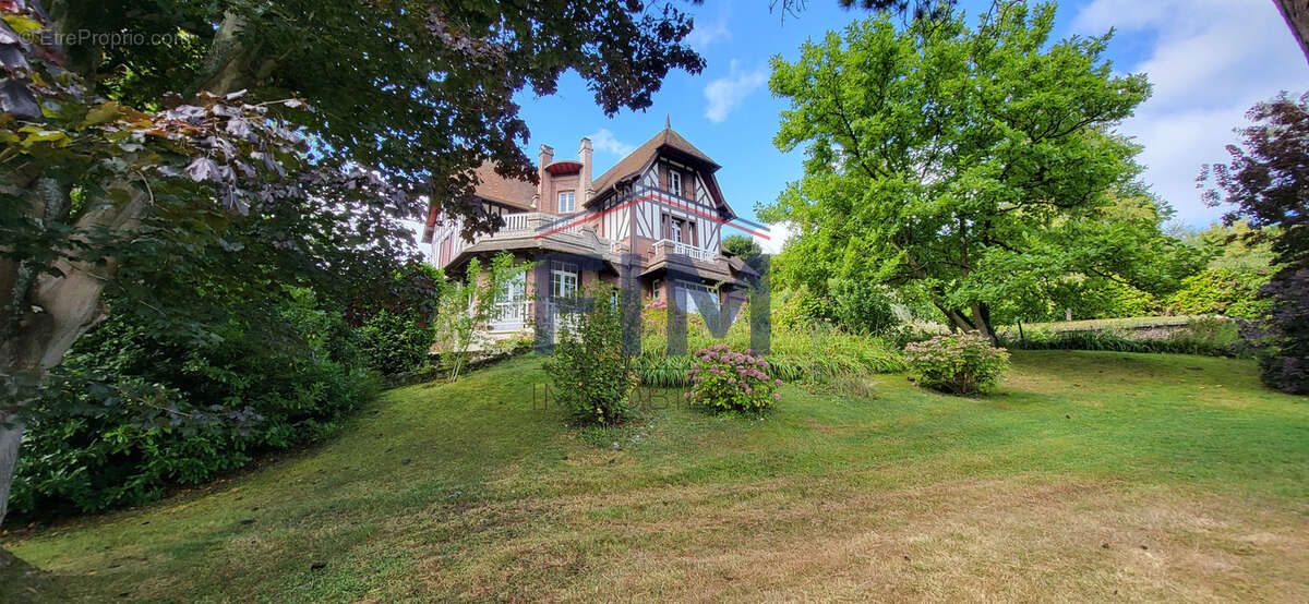 Maison à ROUXMESNIL-BOUTEILLES