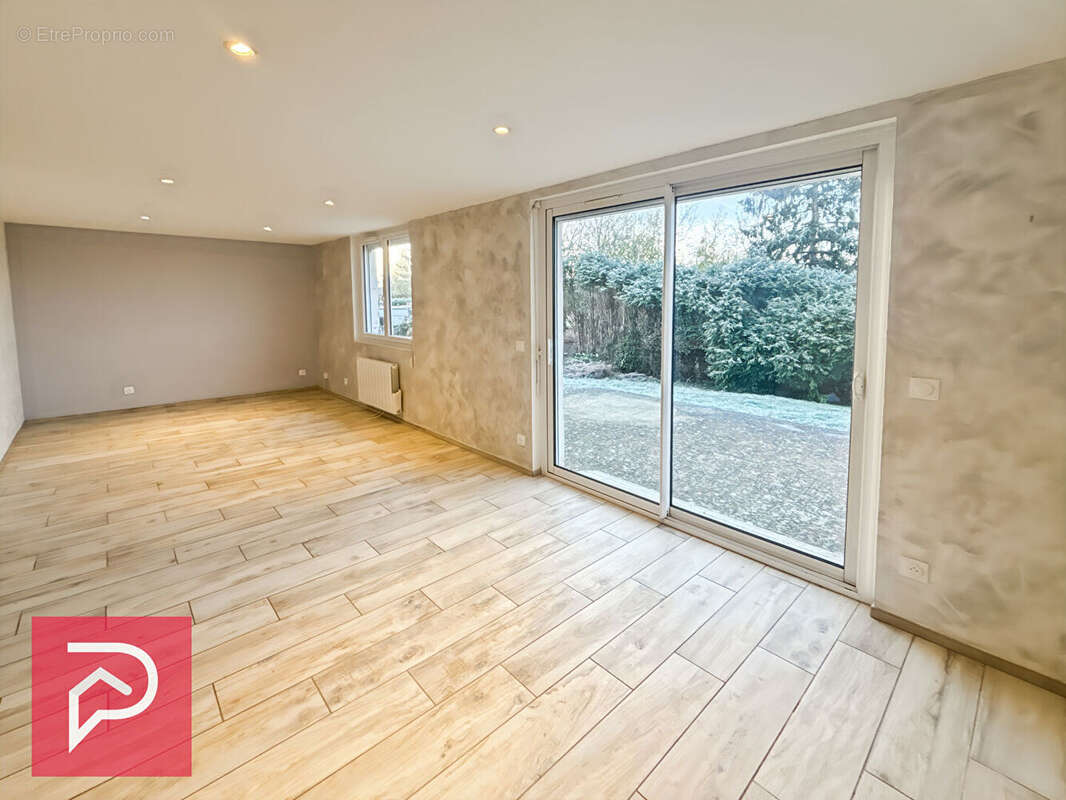 Maison à BEAUMONT-LE-ROGER