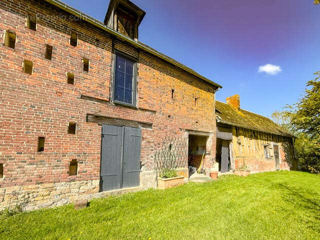 Maison à GUERQUESALLES