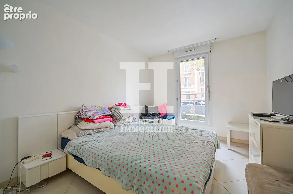 Exclusivité. Rue Manin / Buttes Chaumont. Appartement 4 pièces de 86.26m² - photo 6