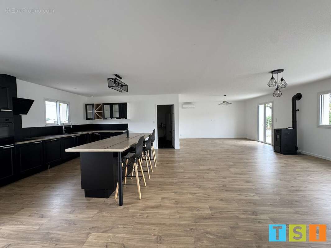 Sur les Serres Saint - Gaudinoises 130 m² de confort, sur 2060m² de terrain clos . - photo 10