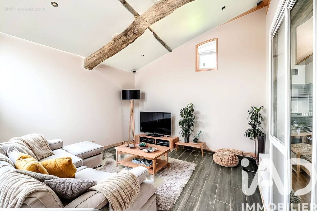 Photo 1 - Appartement à IZON